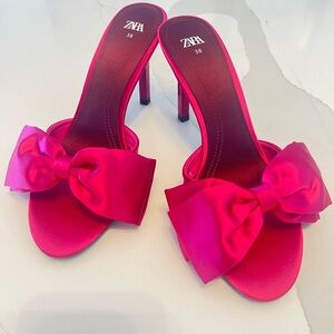 New Magenta Pink ZARA Satin Sandals Mules Slides Shoes lacquered heel bow 38 7.5